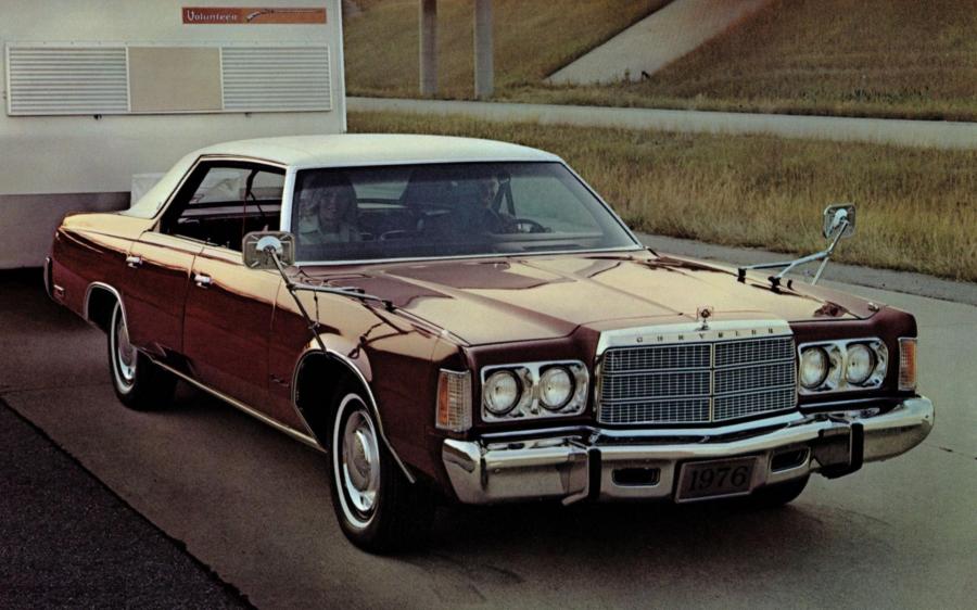 Chrysler Newport Custom Hardtop Sedan (CM41) '1976